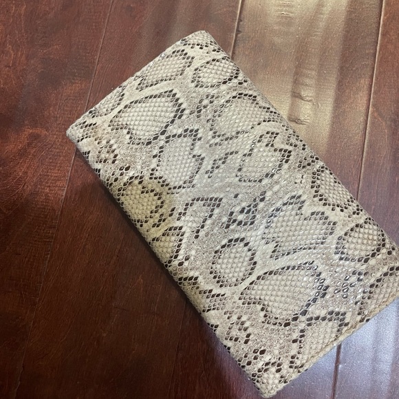Steve Madden Snakeskin Clutch - Picture 3 of 7